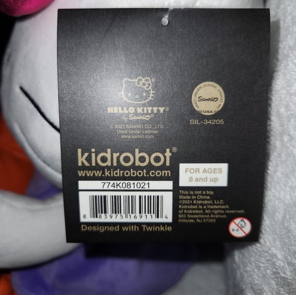 Hello kitty × Kidrobot Cancer astrology plush - Picture 2 of 3